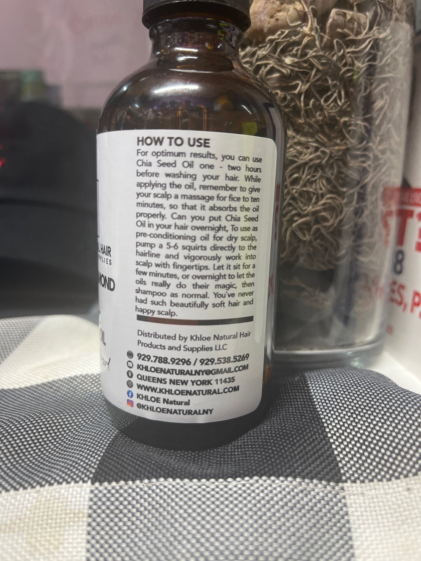 Natural Diamond o Organic Chia Seed Oil.